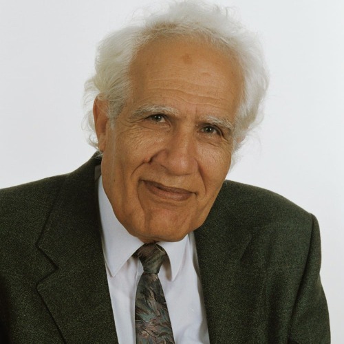 أحمد مستجير