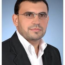 أديب الكمداني