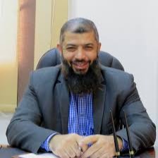 أيمن الحسيني